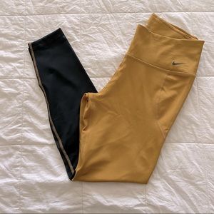 Nike leggings